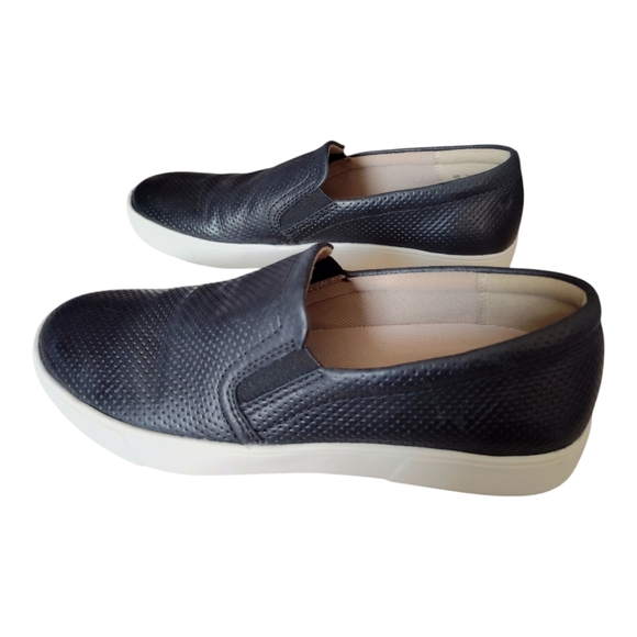 Naturalizer  Marianne Slip-on Sneaker Black Leather Womens 7M - Picture 2 of 11